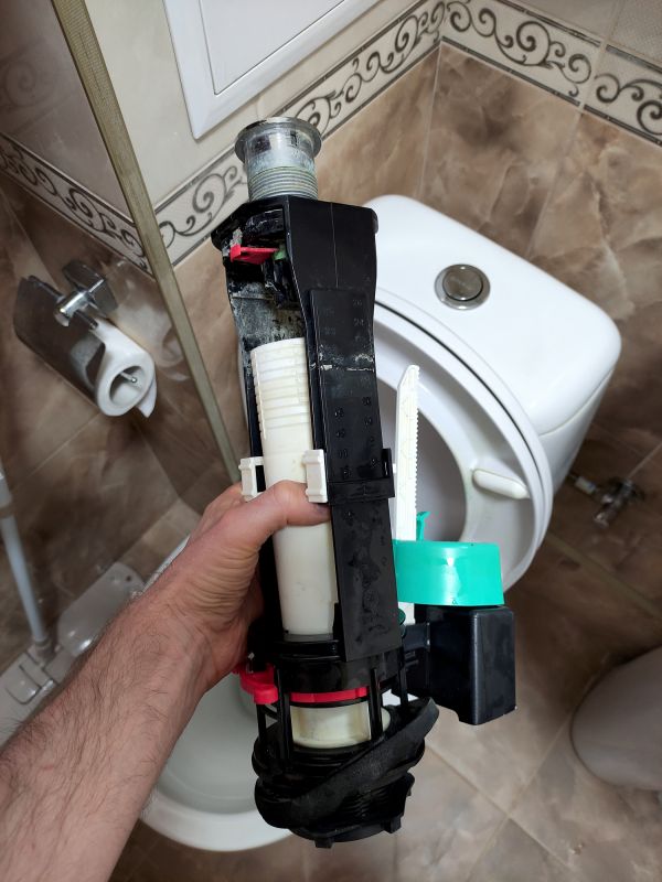 Commercial Toilet Repair